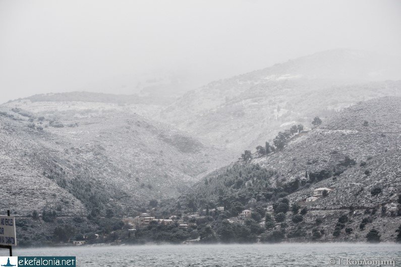 Στα λευκά ντύθηκε η Κεφαλονιά -Μετά από 30 χρόνια! [εικόνες] | iefimerida.gr 1