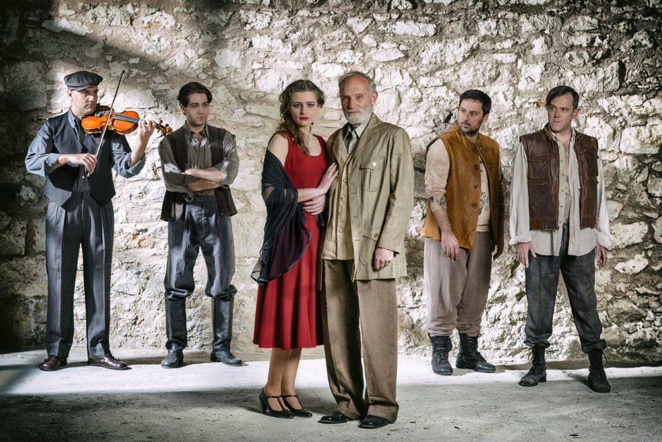 Η επιστροφή του Αντώνη Αντύπα -Στο Εθνικό με μουσικές Καραΐνδρου [εικόνες]  | iefimerida.gr 3