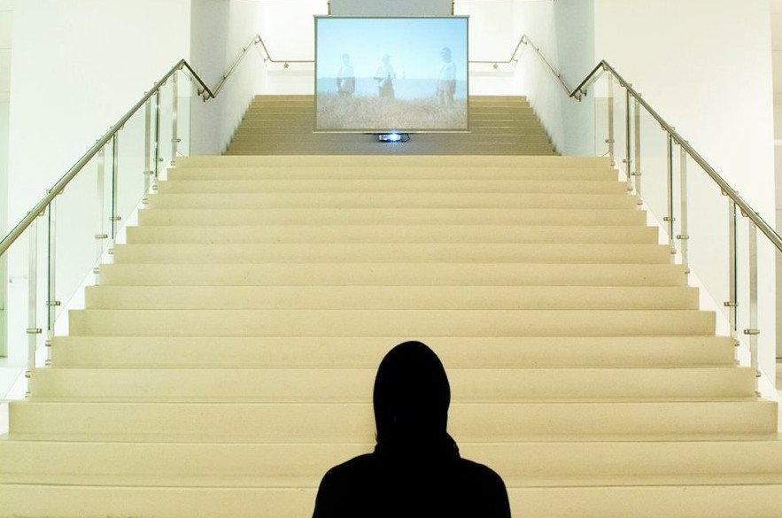 Σπουδαστές φωτογραφίζουν το ΕΜΣΤ και εκθέτουν τα έργα τους στο Μουσείο [εικόνες] | iefimerida.gr 1