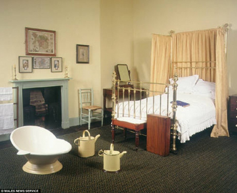 Η έπαυλη εκατομμυρίων που πωλήθηκε για 1,17 ευρώ στην Ουαλία [εικόνες] | iefimerida.gr 6