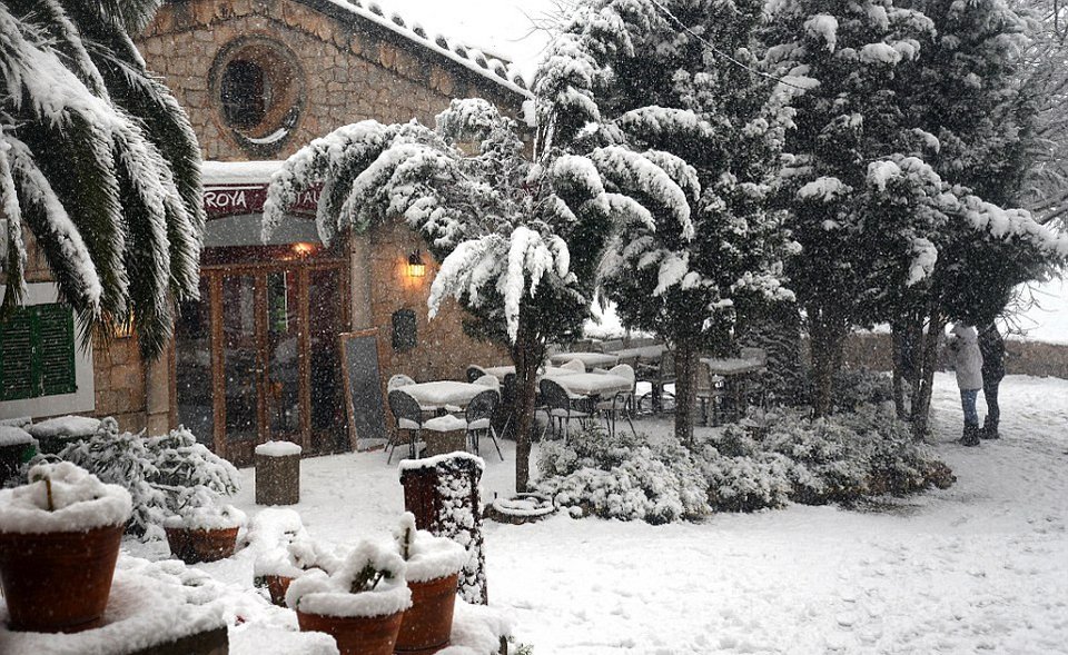 Η Ισπανία δεν έχει ξαναδεί τόσο χιόνι τα τελευταία 35 χρόνια [εικόνες] | iefimerida.gr 3