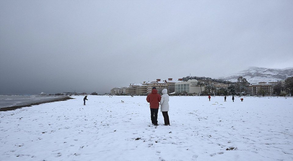 Η Ισπανία δεν έχει ξαναδεί τόσο χιόνι τα τελευταία 35 χρόνια [εικόνες] | iefimerida.gr 6