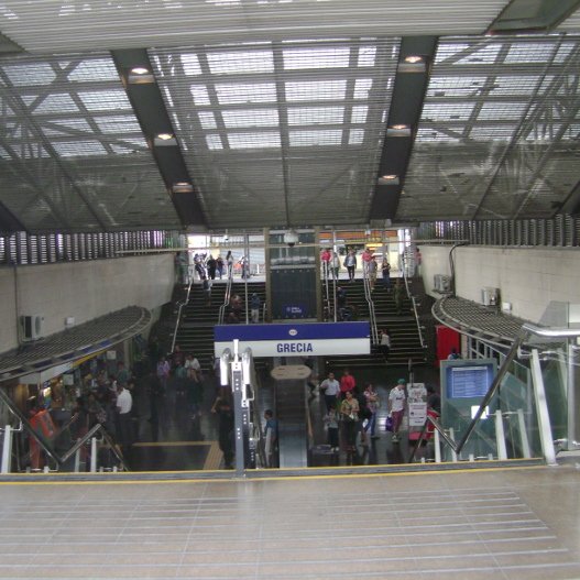 Στη Χιλή έδωσαν σε σταθμό του Μετρό το όνομα «Ελλάδα» -Γεμάτο αντίγραφα από ελληνικές αρχαιότητες, εντυπωσιάζει [εικόνες] | iefimerida.gr 1