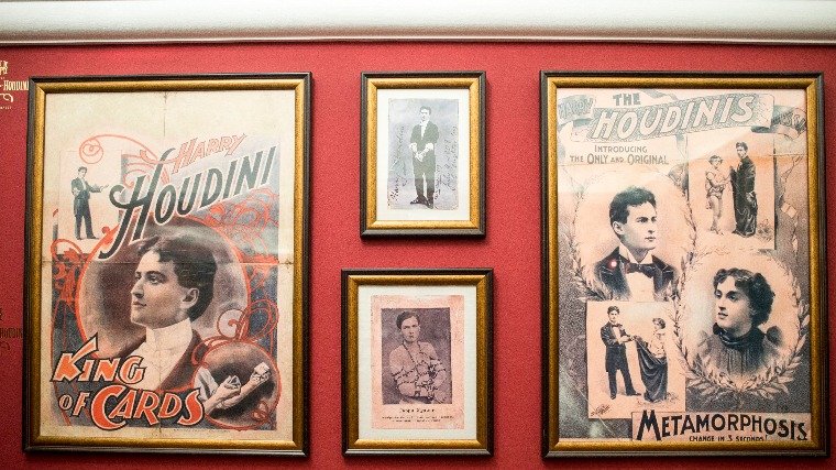 Μέσα στο φημισμένο Μουσείο του μάγου Χουντίνι στη Βουδαπέστη [εικόνες & βίντεο]   | iefimerida.gr 4