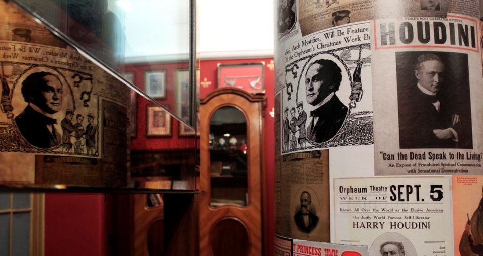 Μέσα στο φημισμένο Μουσείο του μάγου Χουντίνι στη Βουδαπέστη [εικόνες & βίντεο]   | iefimerida.gr 1
