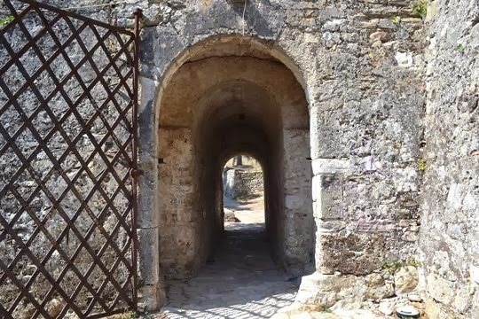 Πάργα, μια καλονή ξεχασμένη στην Ηπειρο [εικόνες] | iefimerida.gr 10