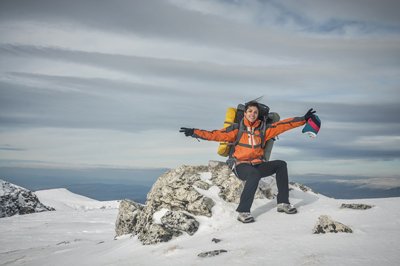 Ελληνίδα ορειβάτισσα ξεκινά να κατακτήσει το Εβερεστ [εικόνες] | iefimerida.gr 2