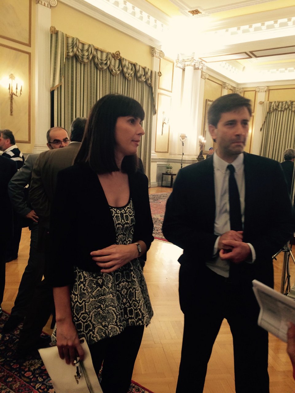 Γεννητούρια στη Βουλή για τον Χουλιαράκη, με συνεργάτιδα του πρωθυπουργού [εικόνες] | iefimerida.gr 0