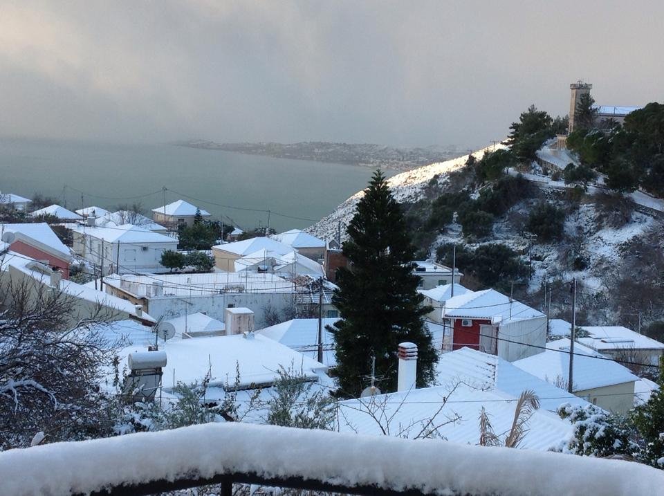 Στα λευκά ντύθηκε η Κεφαλονιά -Μετά από 30 χρόνια! [εικόνες] | iefimerida.gr 16