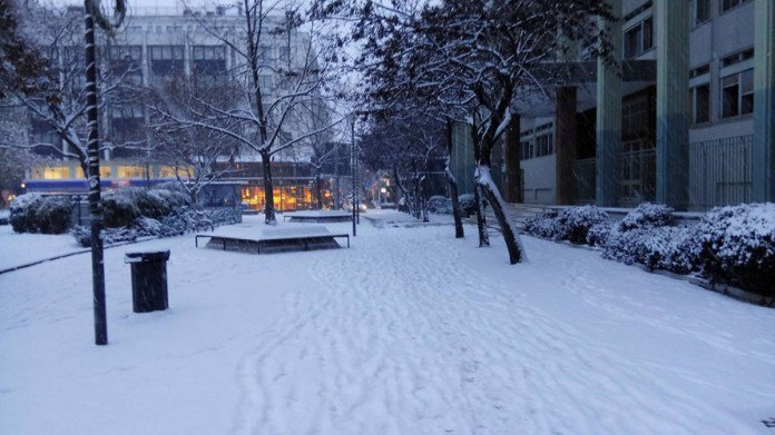 Στον «πάγο» Λάρισα, Τρίκαλα, Καρδίτσα -Πυκνό χιόνι, χαμηλές θερμοκρασίες [εικόνες] | iefimerida.gr 10