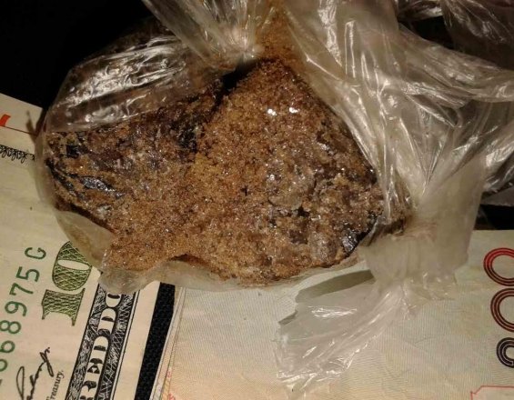 Νέο σκληρό ναρκωτικό στις πιάτσες της Κρήτης -Συνθετικό, μοιάζει με καστανή ζάχαρη [εικόνες] | iefimerida.gr 0