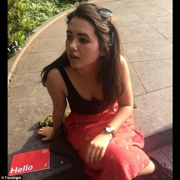 Σαν φτωχοί συγγενείς του Τραμπ -Γιατί η οικογένεια του Μάικ Πενς είναι τόσο «μαζεμένη» [εικόνες] | iefimerida.gr 9