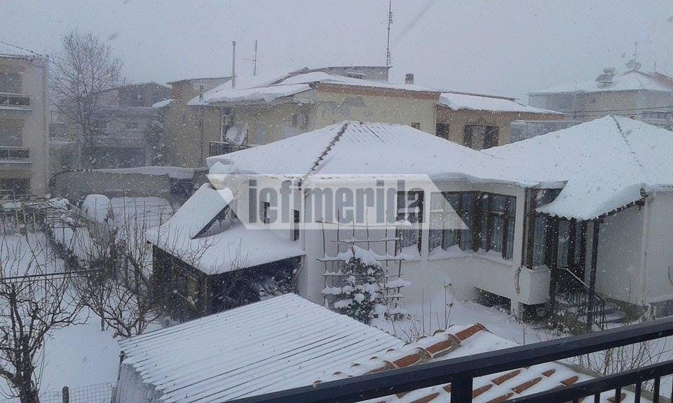 Χάος σε Θεσσαλονίκη και νησιά από το χιονιά -Ατελείωτα προβλήματα [εικόνες] | iefimerida.gr 8