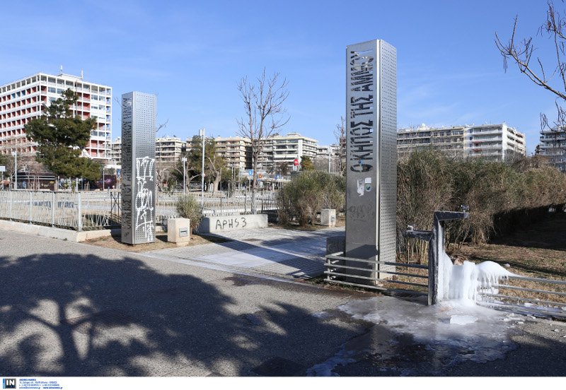 Εντυπωσιακές εικόνες από όλη την Ελλάδα: Πάγωσαν σιντριβάνια, λίμνες, υδραγωγεία! [εικόνες] | iefimerida.gr 10