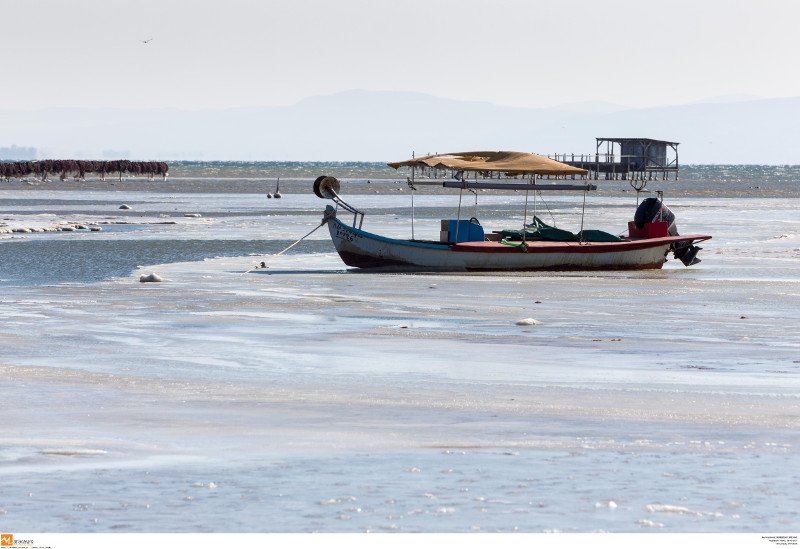 Εντυπωσιακές εικόνες από όλη την Ελλάδα: Πάγωσαν σιντριβάνια, λίμνες, υδραγωγεία! [εικόνες] | iefimerida.gr 22
