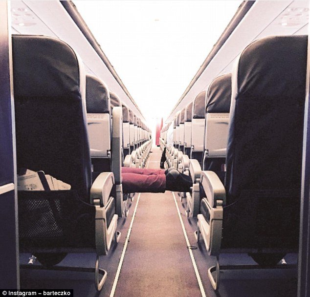 Οι πιο απίστευτες -πραγματικές - σκηνές σε αεροπορικές πτήσεις [εικόνες] | iefimerida.gr 10