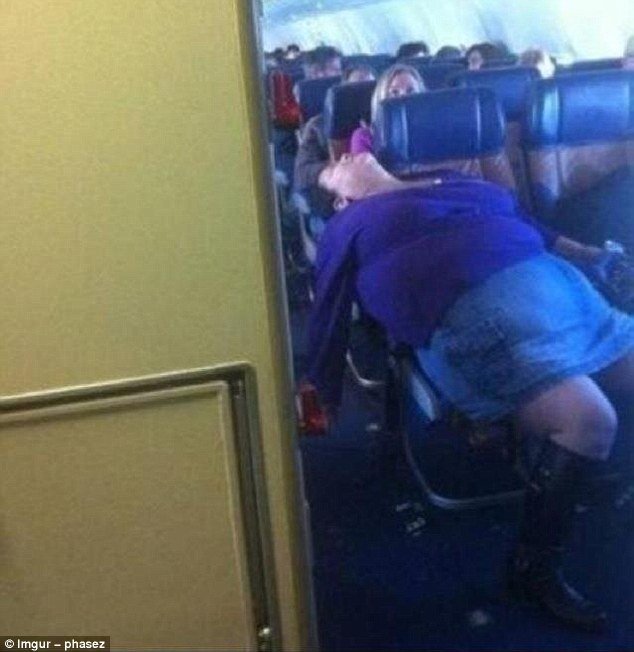 Οι πιο απίστευτες -πραγματικές - σκηνές σε αεροπορικές πτήσεις [εικόνες] | iefimerida.gr 5