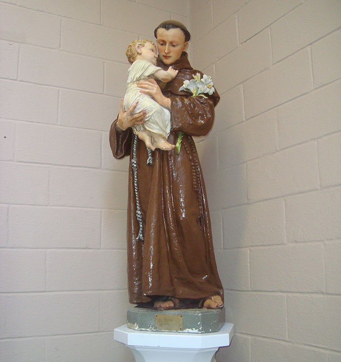 Ηλικιωμένη προσευχόταν σε φιγούρα του «Αρχοντα των Δαχτυλιδιών» -Νόμιζε πως ήταν ο Αγιος Αντώνιος [εικόνες] | iefimerida.gr 2