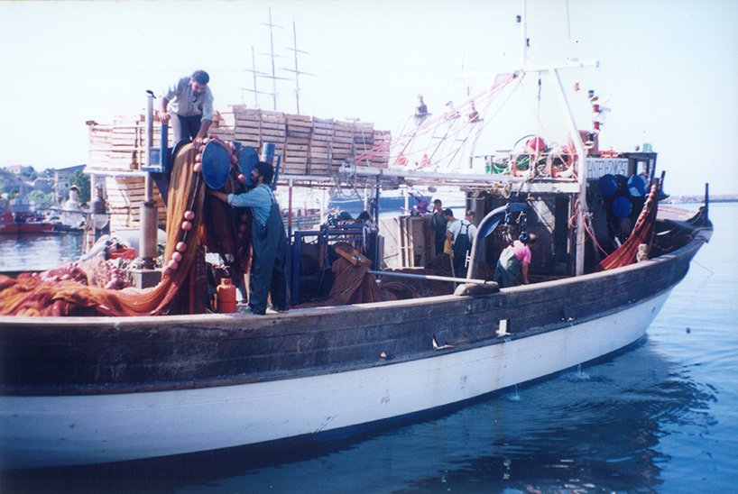 Οι ψαράδες της Καβάλας: Τα καΐκια από το Τσεσμέ, ο πόλεμος, η ατραξιόν [εικόνες] | iefimerida.gr 2