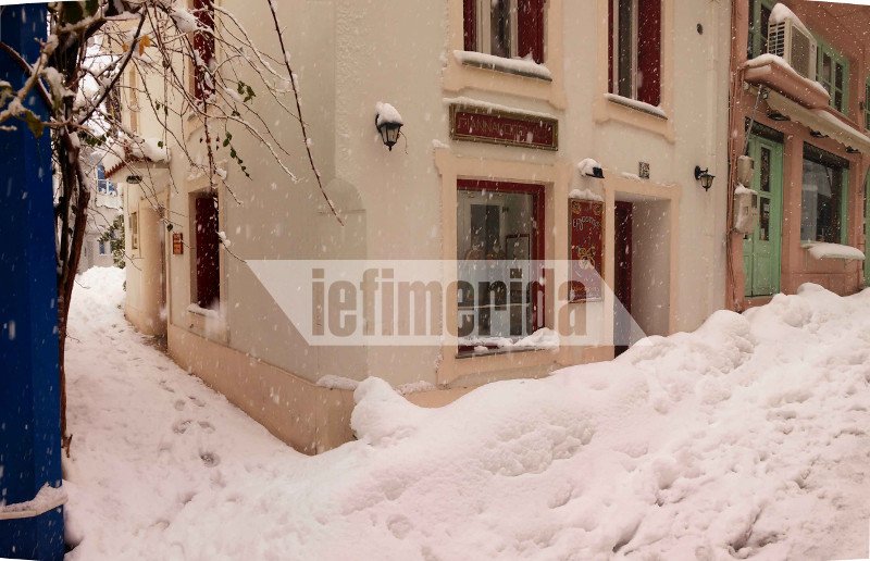 Σιβηρικό τοπίο η Σκόπελος -Πρωτοφανείς εικόνες, το νησί «θάφτηκε» κάτω από μέτρα χιονιού [εικόνες] | iefimerida.gr 16
