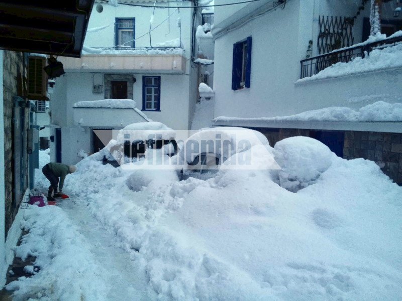 Σιβηρικό τοπίο η Σκόπελος -Πρωτοφανείς εικόνες, το νησί «θάφτηκε» κάτω από μέτρα χιονιού [εικόνες] | iefimerida.gr 7