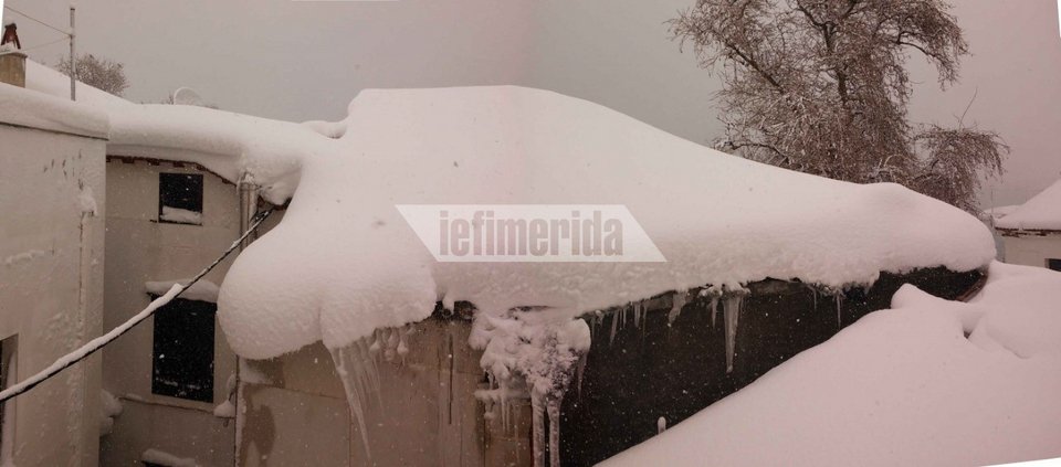 Η Σκόπελος θαμμένη στο χιόνι, μέσα από τις φωτογραφίες των κατοίκων της [εικόνες]  | iefimerida.gr 10