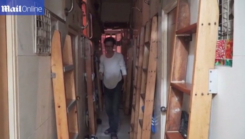 Τα «σπίτια-φέρετρα» του Χονγκ Κονγκ -Μόλις 1,9 τ.μ. [εικόνες & βίντεο] | iefimerida.gr 2