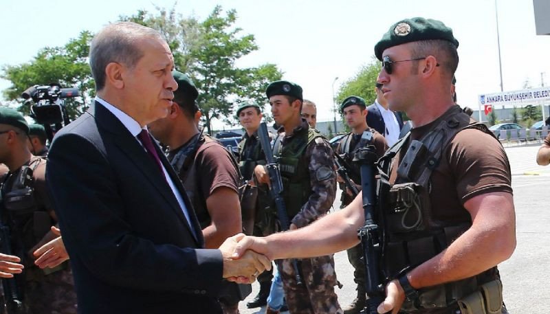 Αυτοί είναι οι Τούρκοι κομάντο που αναζητούν τον μακελάρη της Κωνσταντινούπολης [βίντεο & εικόνες] | iefimerida.gr 0