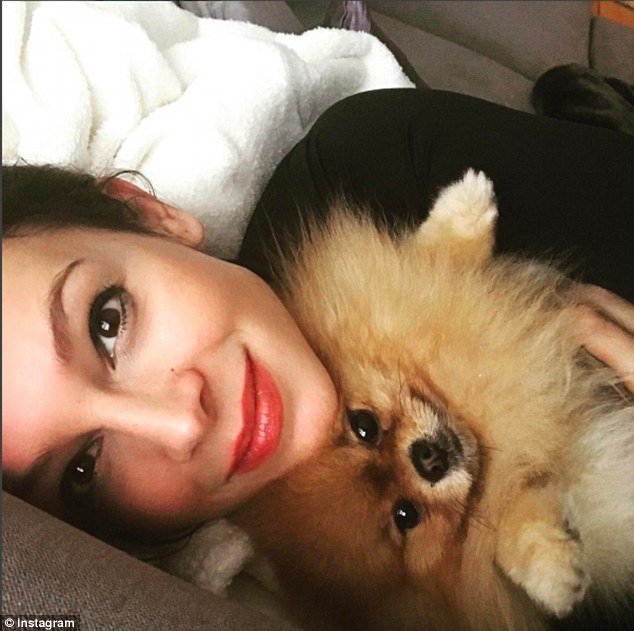 Τα «άπλυτα» του Τραμπ:  Ενώ ήταν παντρεμένος με την Μελάνια κάλεσε την Μις Ουγγαρία στο δωμάτιό του [εικόνες] | iefimerida.gr 4