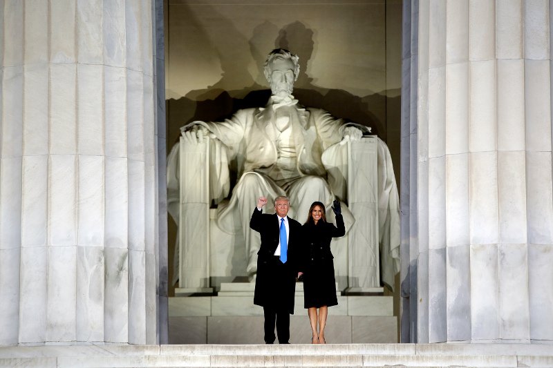 Ορκίστηκε ο Τραμπ-Βίαια επεισόδια στην Ουάσιγκτον, δεκάδες συλλήψεις [βίντεο] | iefimerida.gr 10