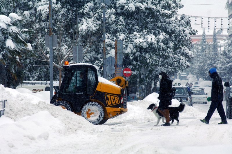 Ρωσία θυμίζουν τα Τρίκαλα -Σφοδρή χιονόπτωση, στο μισό μέτρο το χιόνι [εικόνες & βίντεο] | iefimerida.gr 2