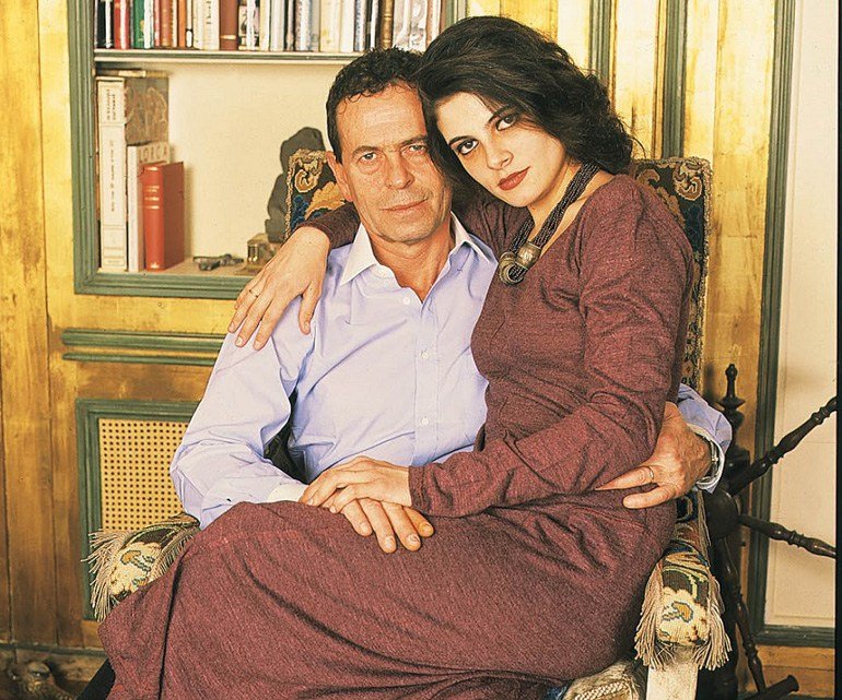 Η απίστευτη ζωή του Αλέξη Μάρδα, συνεργάτη των Beatles, που βρέθηκε νεκρός στο Κολωνάκι [εικόνες] | iefimerida.gr 8