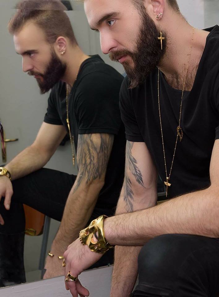 Αγνώριστος διαγωνιζόμενος του Rising Star -Τρομερή αλλαγή από το Greek Idol [εικόνες & βίντεο] | iefimerida.gr 2