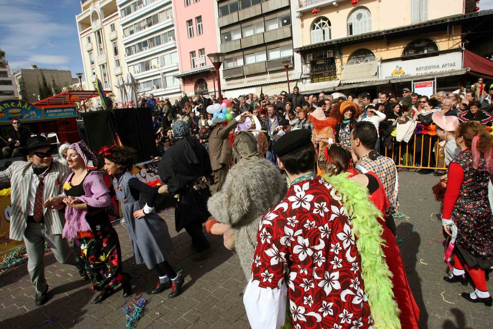 Tριήμερο στην Αθήνα -Με Κυνήγι θησαυρού, Ντεμπισί, κλαρίνα και Melorman [πρόγραμμα]  | iefimerida.gr 2