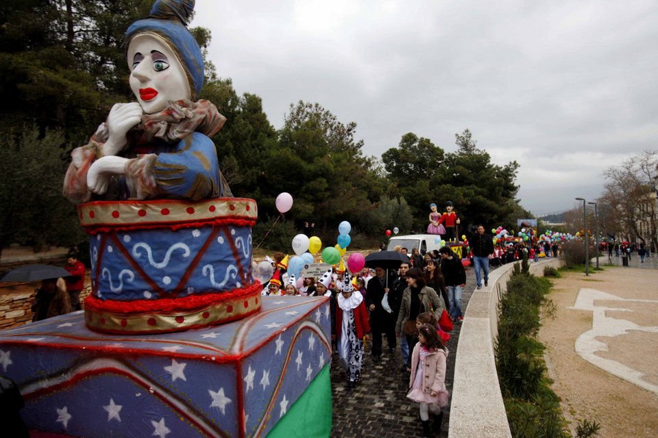 Tριήμερο στην Αθήνα -Με Κυνήγι θησαυρού, Ντεμπισί, κλαρίνα και Melorman [πρόγραμμα]  | iefimerida.gr 3