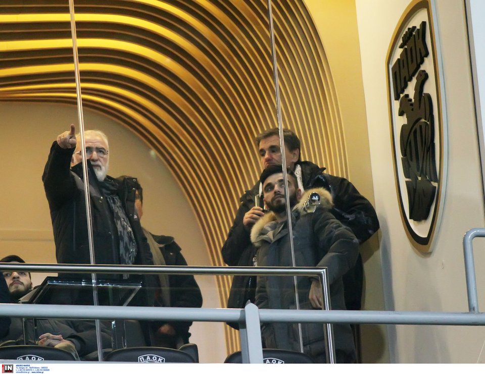 Ο Τσακαλώτος είδε ΠΑΟΚ με τον Ιβάν Σαββίδη από τη σουίτα του στην Τούμπα [εικόνες] | iefimerida.gr 6