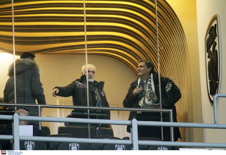 Ο Τσακαλώτος είδε ΠΑΟΚ με τον Ιβάν Σαββίδη από τη σουίτα του στην Τούμπα [εικόνες] | iefimerida.gr 3