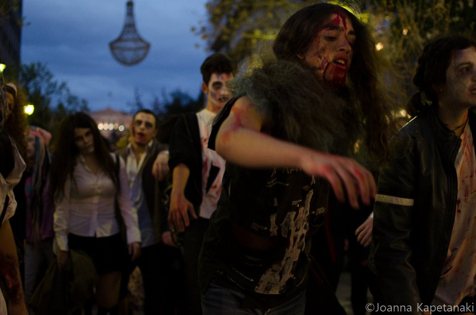 Το Σάββατο τα ζόμπι θα κάνουν πορεία στο Σύνταγμα [εικόνες]  | iefimerida.gr 4