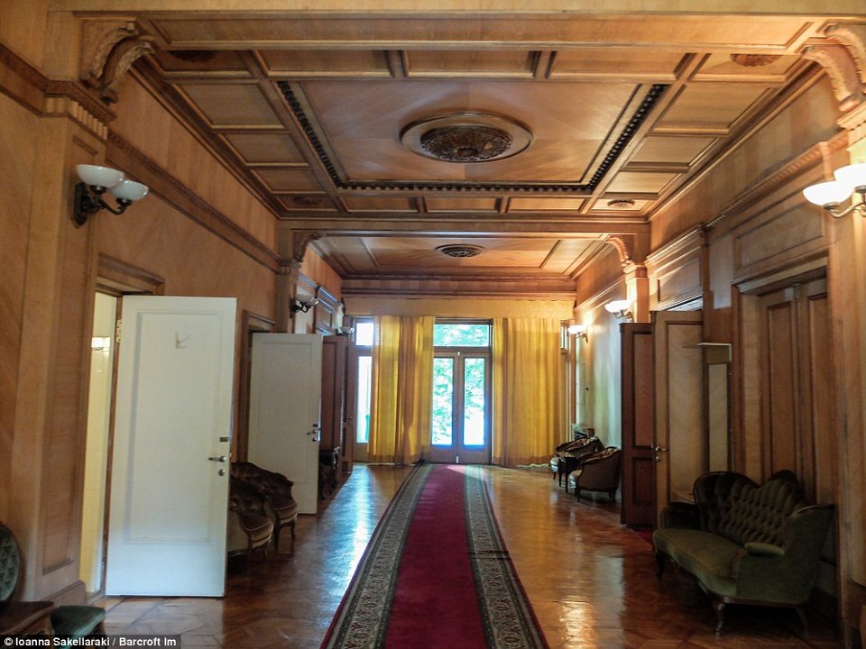 Η πολυτελής εξοχική κατοικία του Στάλιν στην Αμπχαζία [εικόνες] | iefimerida.gr 1