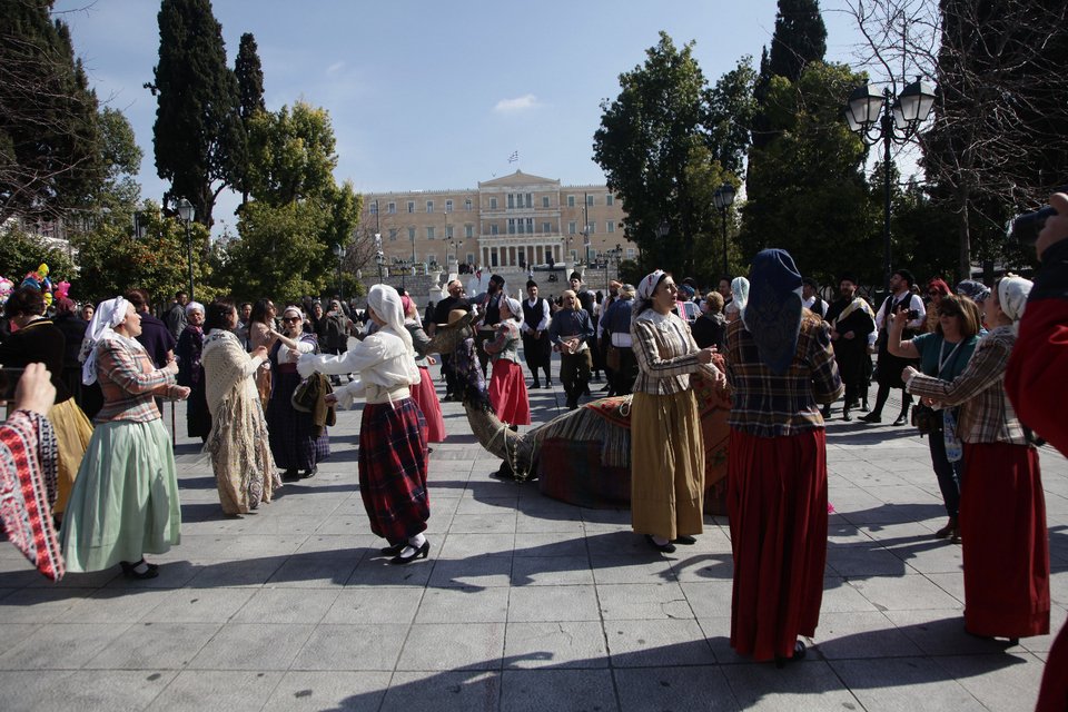 Απόκριες στην Αθήνα: Με Πλακιώτικο περίπατο, κρυμμένο θησαυρό και Κούλουμα στου Φιλοπάππου | iefimerida.gr 0