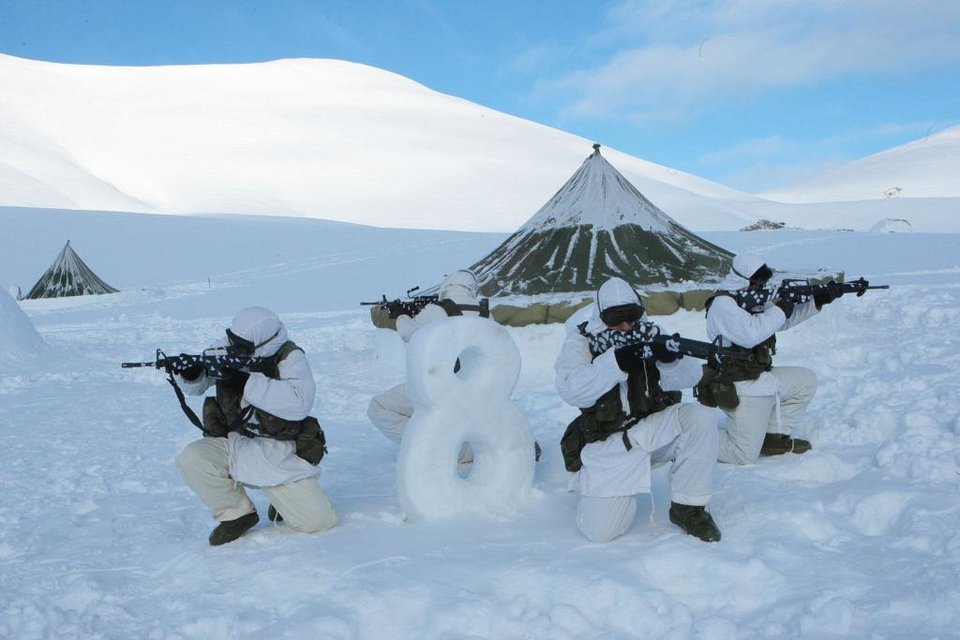 Δείτε πώς εκπαιδεύονται οι καταδρομείς στα χιόνια [εικόνες] | iefimerida.gr 3