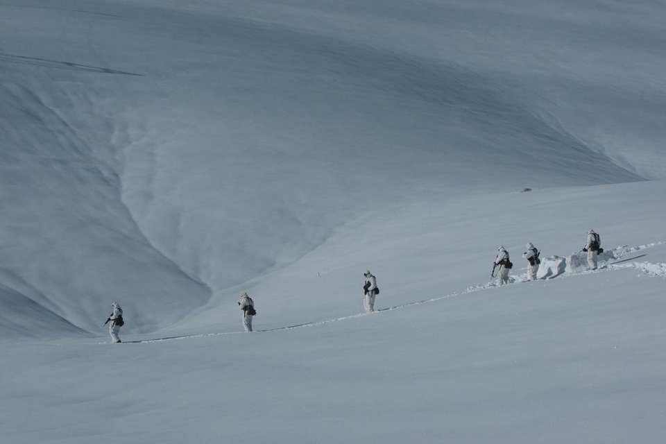 Δείτε πώς εκπαιδεύονται οι καταδρομείς στα χιόνια [εικόνες] | iefimerida.gr 7