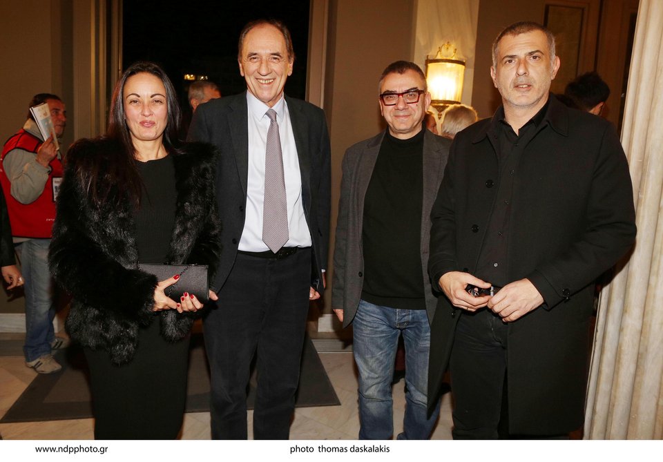 Η μισή κυβέρνηση παρακολούθησε τον «Καλιγούλα» του Καμύ με τον Γιάννη Στάνκογλου [εικόνες] | iefimerida.gr 0