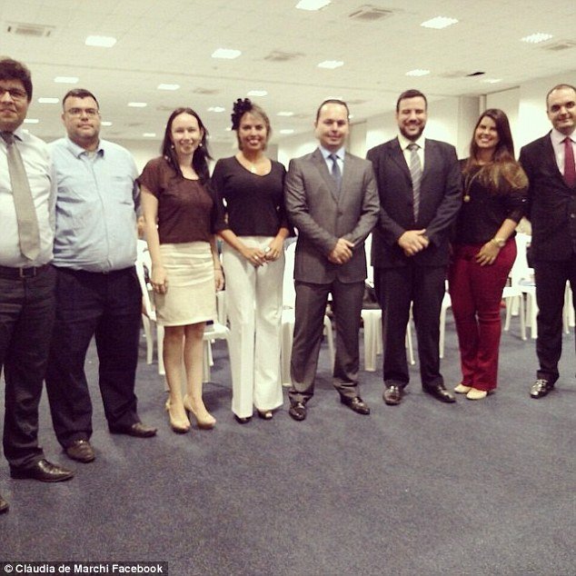 34χρονη Βραζιλιάνα παράτησε τη δικηγορία για να γίνει πόρνη [εικόνες] | iefimerida.gr 6