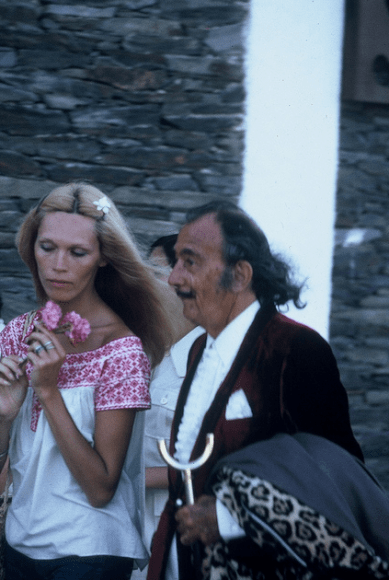 Το απίστευτο ερωτικό τρίγωνο του Σαλβατόρ Νταλί με την Αμάντα Ληρ [εικόνες] | iefimerida.gr 3