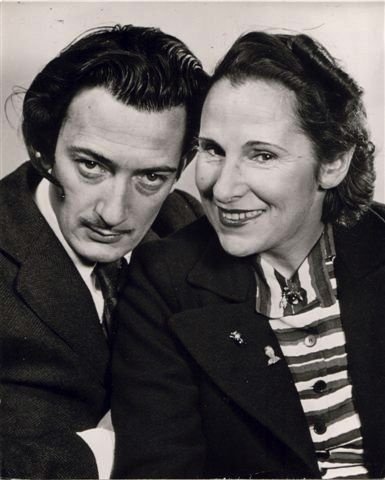 Το απίστευτο ερωτικό τρίγωνο του Σαλβατόρ Νταλί με την Αμάντα Ληρ [εικόνες] | iefimerida.gr 10