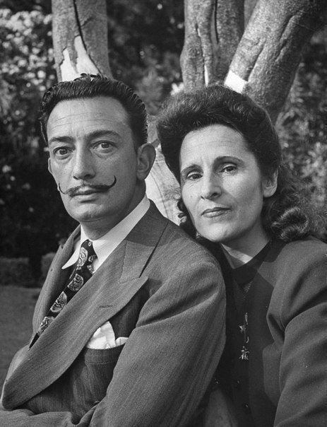 Το απίστευτο ερωτικό τρίγωνο του Σαλβατόρ Νταλί με την Αμάντα Ληρ [εικόνες] | iefimerida.gr 11