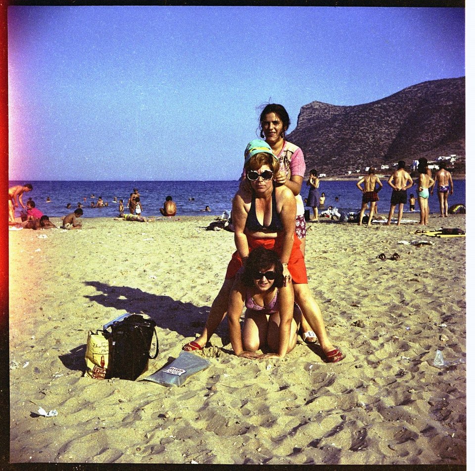 Τα 80's καταλαμβάνουν τη Στέγη: Ρετρό ηλεκτρονικά, φωτογραφίες με φιλμ, συναυλίες [πρόγραμμα]  | iefimerida.gr 0