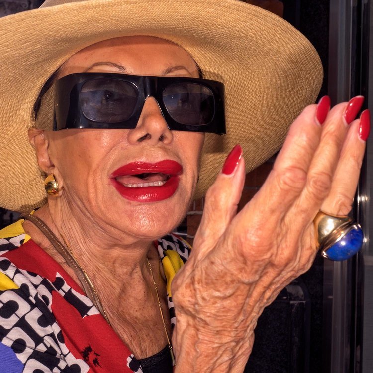 Ποιοι ψωνίζουν στα πανάκριβα καταστήματα Harrods του Λονδίνου -Ρώσοι και Σαουδάραβες το «σηκώνουν» [εικόνες] | iefimerida.gr 9