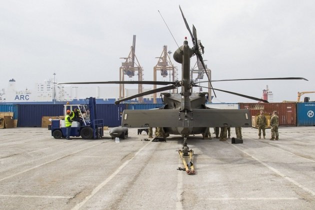 «Μαύρα Γεράκια» στη Θεσσαλονίκη -Τα «Black Hawk» του Αμερικάνικου Στρατού [εικόνες] | iefimerida.gr 0